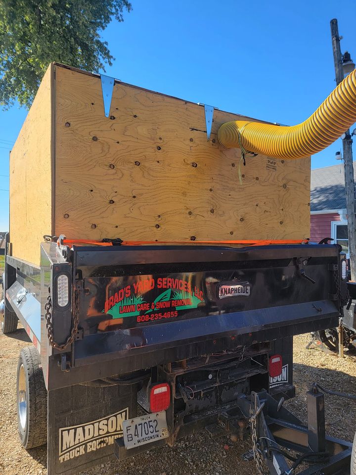 Brad's Yard Services Arlington, WI